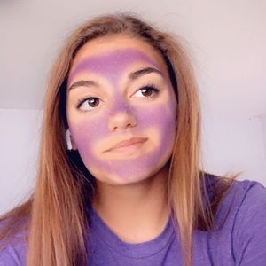 Meet your Posher, Abbi